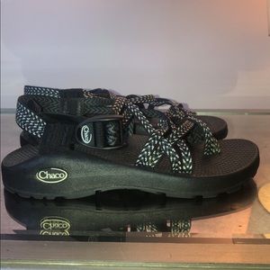 Chaco’s size 6 wide